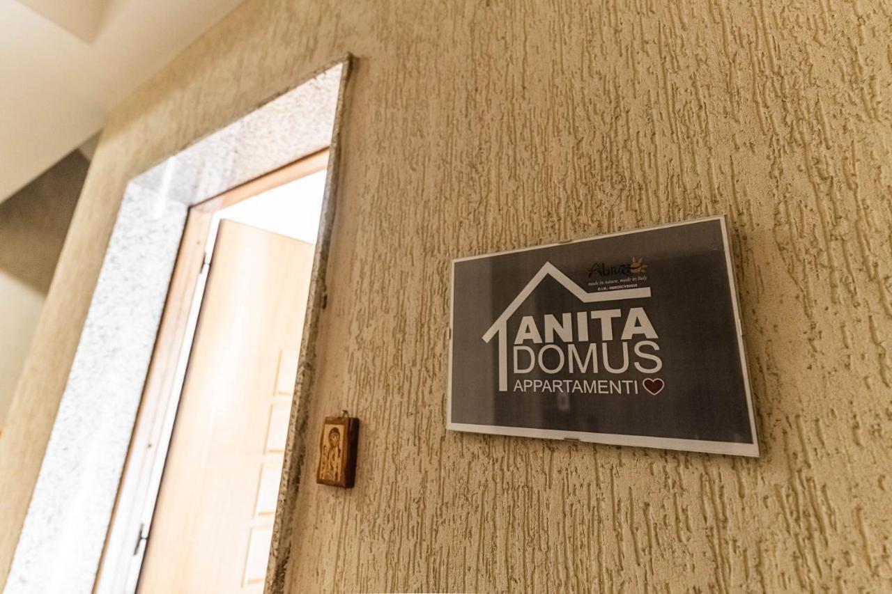 Anita Domus - Appartamento Con Vista A Pescara Buitenkant foto